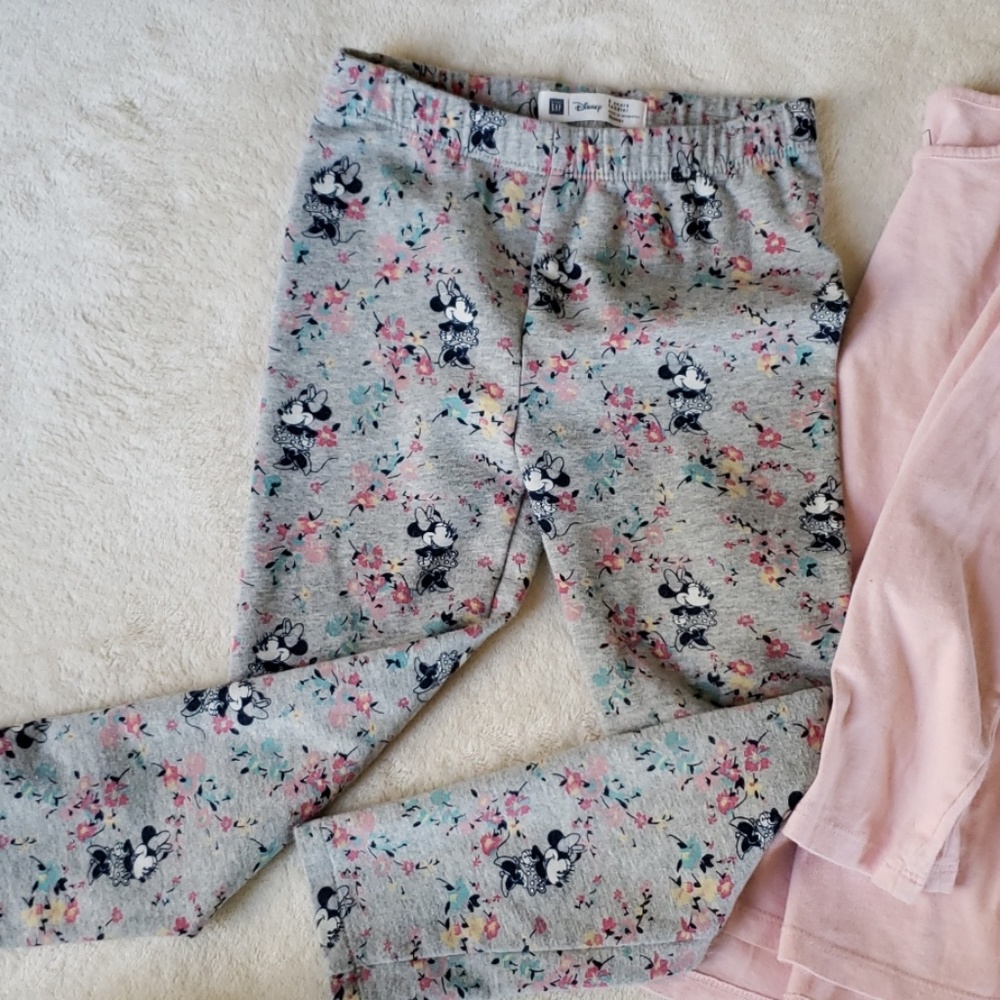 Disney print Gap leggings